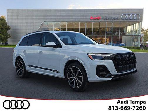 2025 Audi Q7 45 Premium Plus