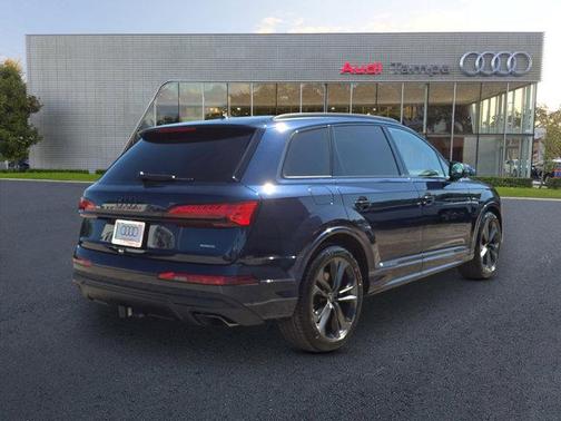 2025 Audi Q7 55 Prestige