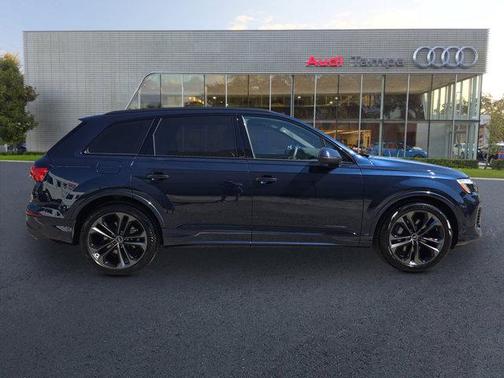 2025 Audi Q7 55 Prestige