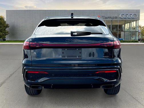 Mythos Black Metallic 2026 Audi Q5 Sportback Premium Plus TFSI quattro S tronic