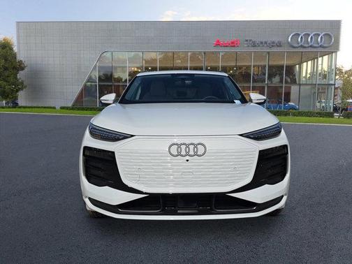 2025 Audi Q6 e-tron Prestige quattro