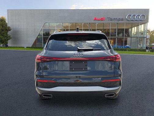 2025 Audi Q5 Premium