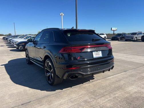 2023 Audi RS Q8 4.0T