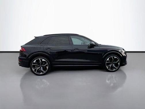 2023 Audi RS Q8 4.0T