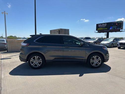 White Platinum Metallic Tri-Coat 2017 Ford Edge Titanium