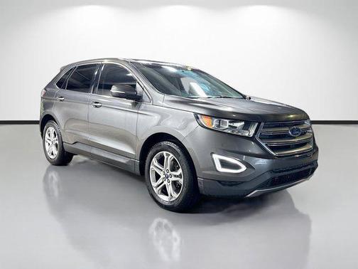 White Platinum Metallic Tri-Coat 2017 Ford Edge Titanium