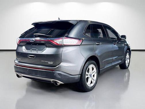 White Platinum Metallic Tri-Coat 2017 Ford Edge Titanium