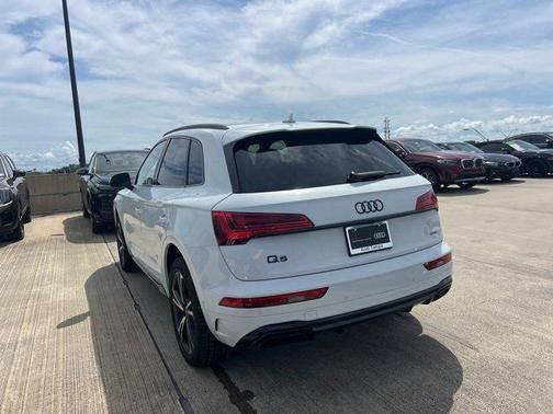 2025 Audi Q5 45 S line Prestige