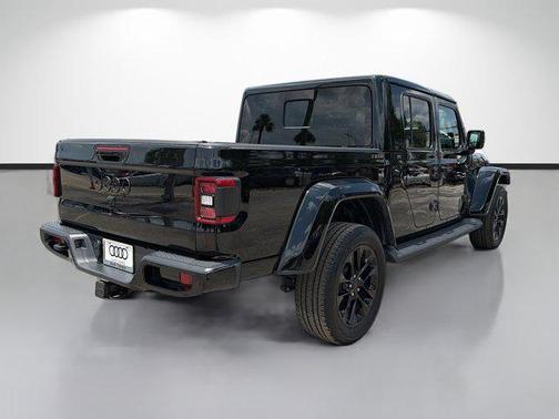 Black Clearcoat 2021 Jeep Gladiator High Altitude 4x4