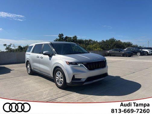 2023 Kia Carnival LX