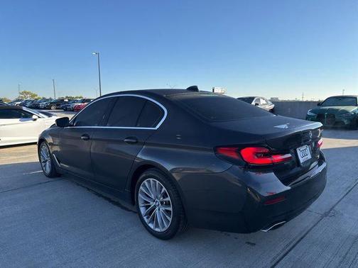 2022 BMW 530 i