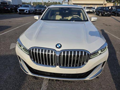 2020 BMW 740 740i
