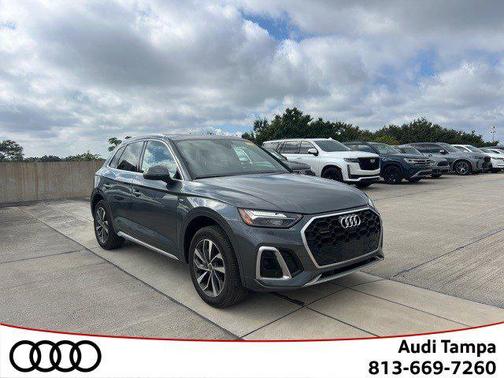 2022 Audi Q5 45 S line Premium Plus