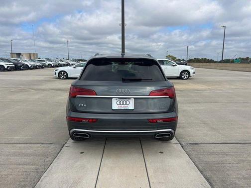 2022 Audi Q5 45 S line Premium Plus