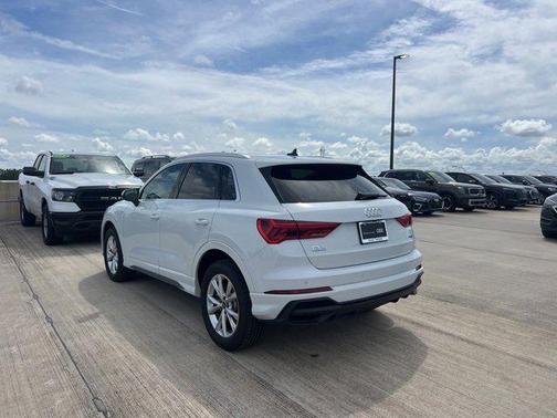 2024 Audi Q3 45 S line Premium Plus