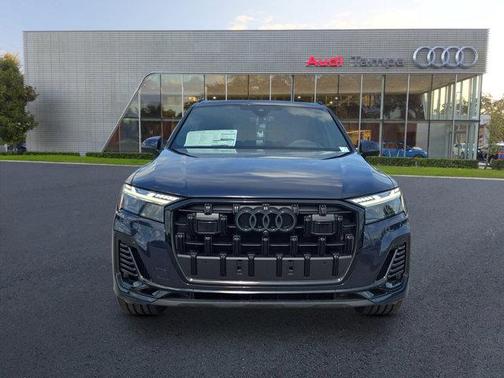 2025 Audi Q7 55 Prestige