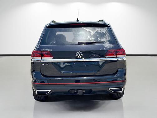 Deep Black Pearl 2023 Volkswagen Atlas 3.6L SE w/Technology