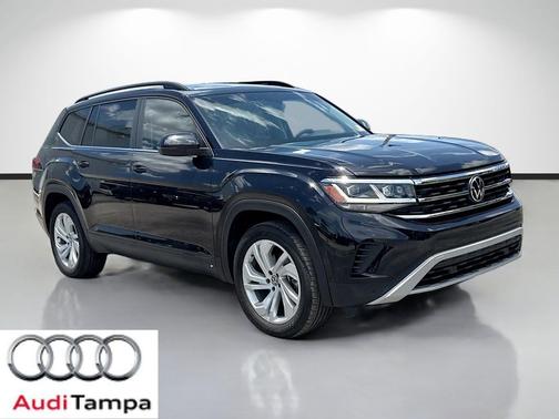 Deep Black Pearl 2023 Volkswagen Atlas 3.6L SE w/Technology