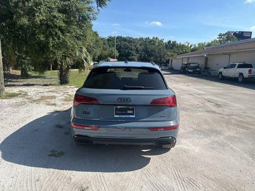 2022 Audi Q5 45 S line Prestige