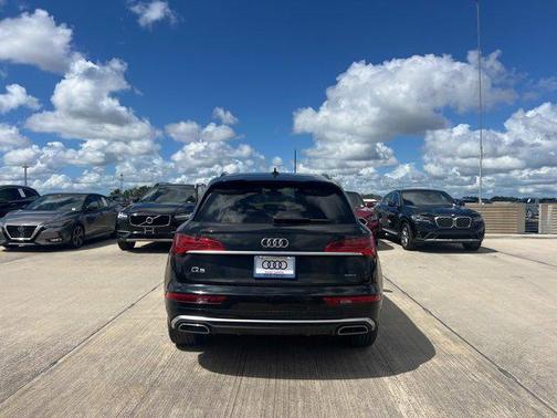 2023 Audi Q5 45 S line Premium
