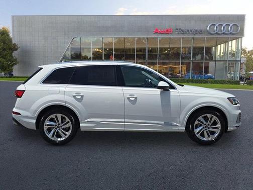 2022 Audi Q7 55 Prestige