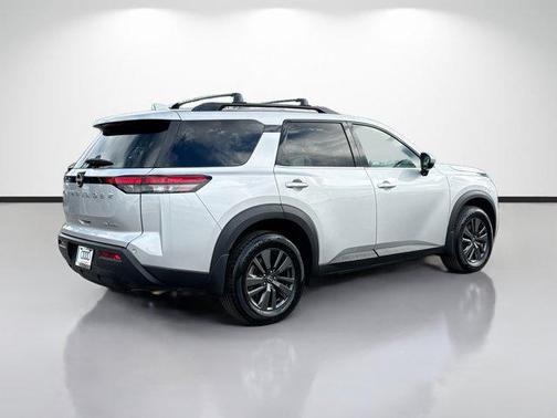 2023 Nissan Pathfinder SV 4WD