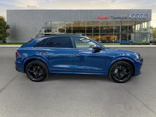 Ascari Blue Metallic 2026 Audi RS Q8 4.0T
