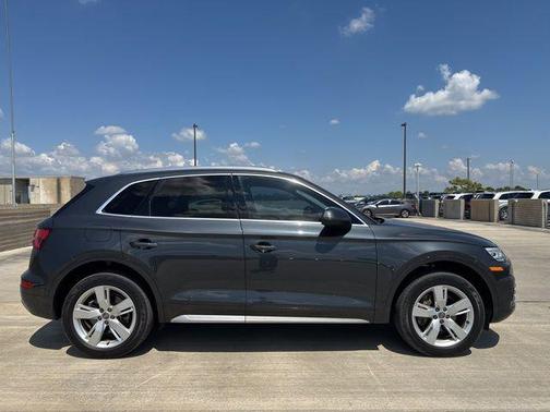 2019 Audi Q5 45 Premium
