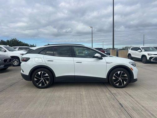 2022 Volkswagen ID.4 Pro