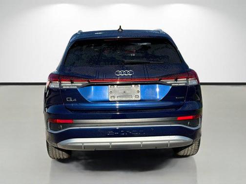 2024 Audi Q4 e-tron Premium Plus 55 quattro