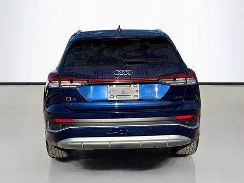 2024 Audi Q4 e-tron Premium Plus 55 quattro