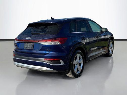 2024 Audi Q4 e-tron Premium Plus 55 quattro