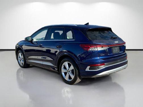 2024 Audi Q4 e-tron Premium Plus 55 quattro