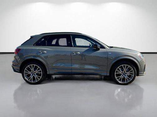 2025 Audi Q3 45 S line Premium Plus