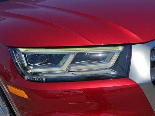 2018 Audi Q5 2.0T Premium Plus