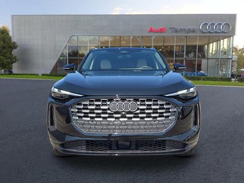 2025 Audi Q5 Premium