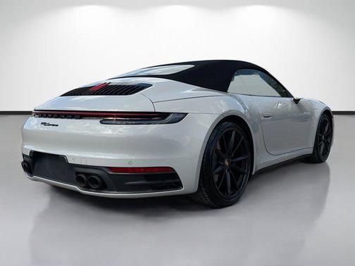 2020 Porsche 911 Carrera 4