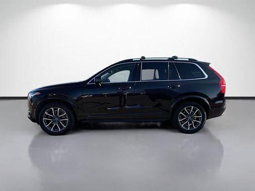 2019 Volvo XC90 T6 Momentum