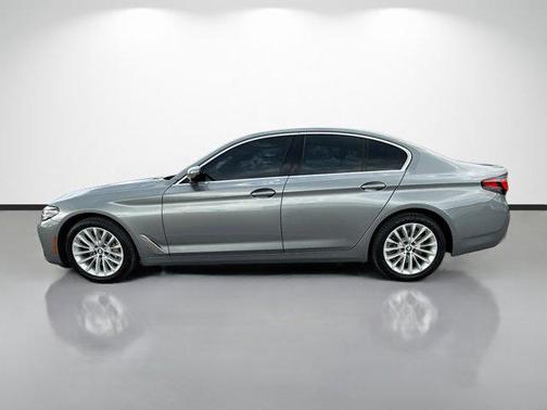 Skyscraper Gray Metallic 2023 BMW 530 i