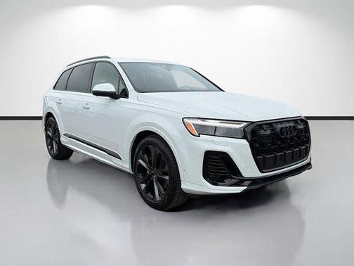 2026 Audi Q7 55 Premium Plus