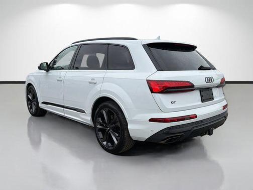2026 Audi Q7 55 Premium Plus