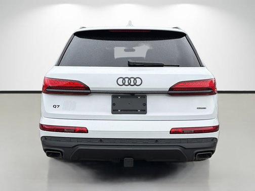 2026 Audi Q7 55 Premium Plus