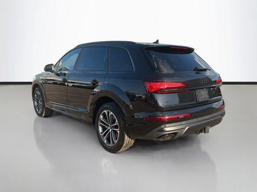 2026 Audi Q7 45 Premium
