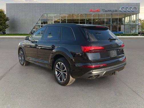 2026 Audi Q7 45 Premium