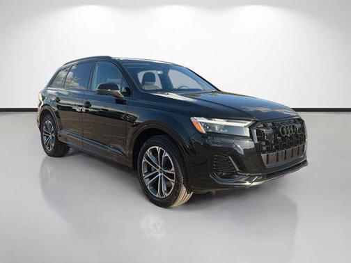 2026 Audi Q7 45 Premium