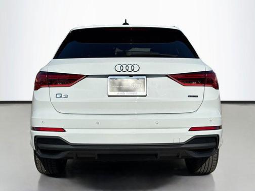 2024 Audi Q3 45 S line Premium Plus