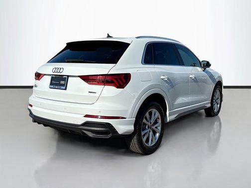 2024 Audi Q3 45 S line Premium Plus