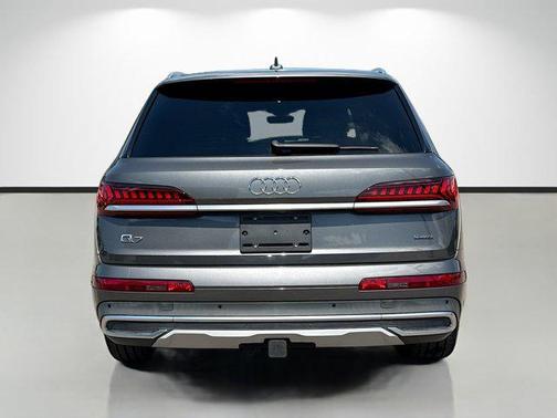 Gray Metallic 2021 Audi Q7 55 Prestige