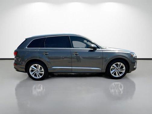 Gray Metallic 2021 Audi Q7 55 Prestige
