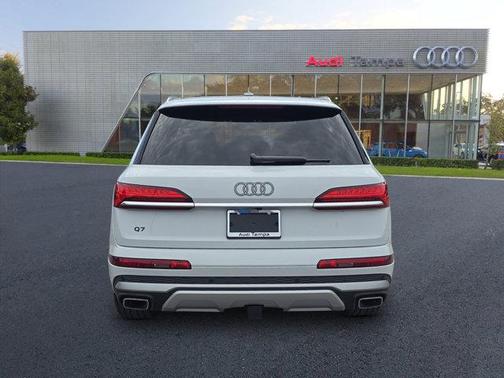 2025 Audi Q7 55 Prestige